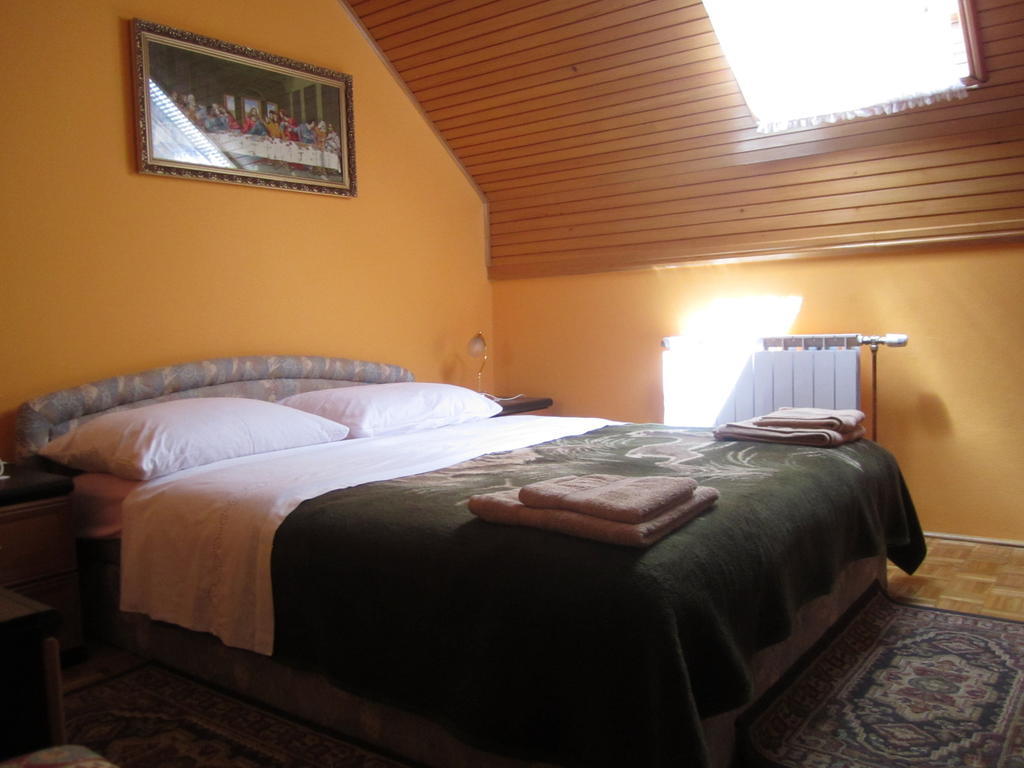 Guest House Sveti Marko Gacka Otočac Habitación foto